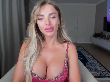 girl Webcam Sex Crazed Girls with beaute_fatale
