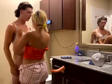 couple Webcam Sex Crazed Girls with jacksoftboy