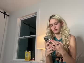 girl Webcam Sex Crazed Girls with maddiegirl6