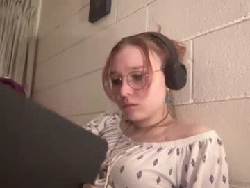 girl Webcam Sex Crazed Girls with lavender_lune