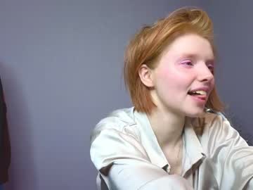 girl Webcam Sex Crazed Girls with ginger_hugs
