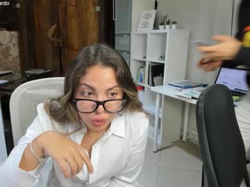 couple Webcam Sex Crazed Girls with dolce_cucciola