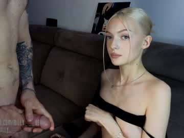 girl Webcam Sex Crazed Girls with milly____