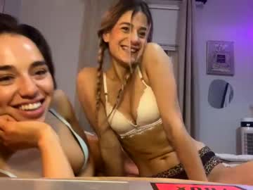 girl Webcam Sex Crazed Girls with sarahollis