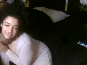 couple Webcam Sex Crazed Girls with tiarataylor
