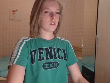girl Webcam Sex Crazed Girls with cutieurgirl