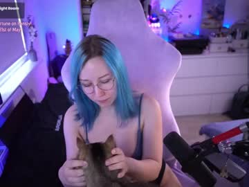 girl Webcam Sex Crazed Girls with blue_mooncat
