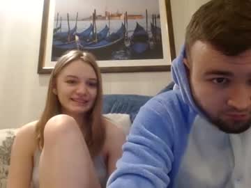 couple Webcam Sex Crazed Girls with 69couple00