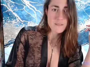girl Webcam Sex Crazed Girls with positively_lyla_