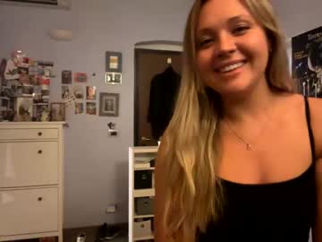 girl Webcam Sex Crazed Girls with kirraanette
