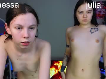 couple Webcam Sex Crazed Girls with na_prikole_