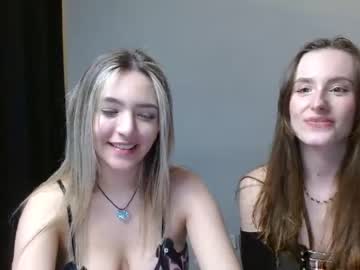 couple Webcam Sex Crazed Girls with tinamasa