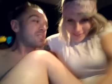 couple Webcam Sex Crazed Girls with evol_love702