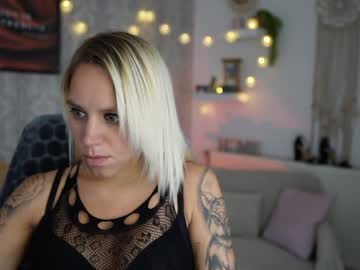 girl Webcam Sex Crazed Girls with cherry__blond