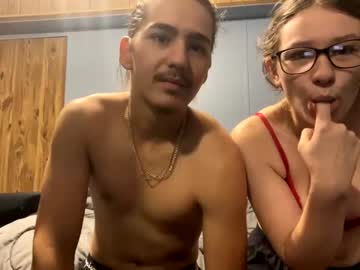 couple Webcam Sex Crazed Girls with ykwho145