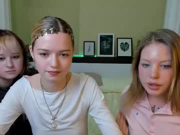 couple Webcam Sex Crazed Girls with alise_beautiful