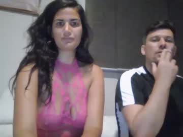 couple Webcam Sex Crazed Girls with ariellalux