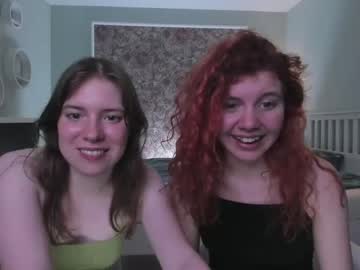 couple Webcam Sex Crazed Girls with cute_fruity