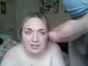 couple Webcam Sex Crazed Girls with sluttykitty95