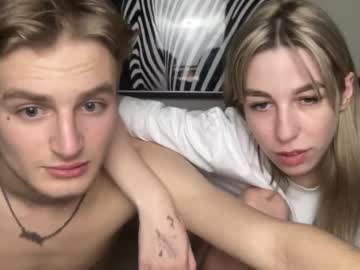 couple Webcam Sex Crazed Girls with emiliacrossford