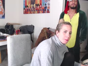 couple Webcam Sex Crazed Girls with sexxx_game