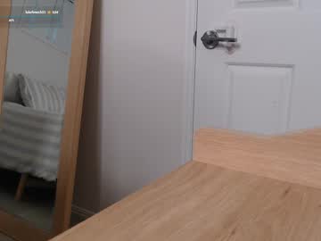 girl Webcam Sex Crazed Girls with sexyskyee_