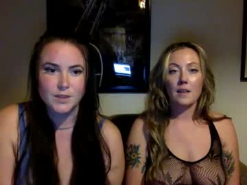 couple Webcam Sex Crazed Girls with violet_emma