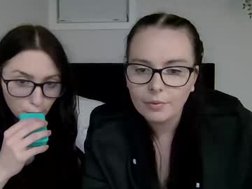 couple Webcam Sex Crazed Girls with amberxorae