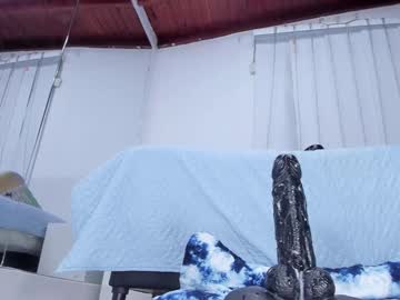 girl Webcam Sex Crazed Girls with muriel_belovv