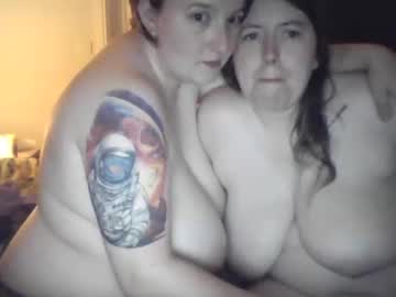 couple Webcam Sex Crazed Girls with chubbylesbianmums