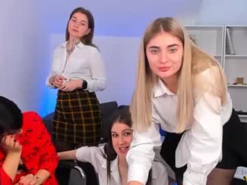 couple Webcam Sex Crazed Girls with office_hot_girls