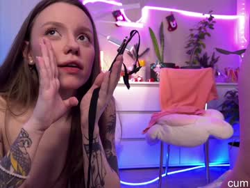 couple Webcam Sex Crazed Girls with honeyhoney_doll