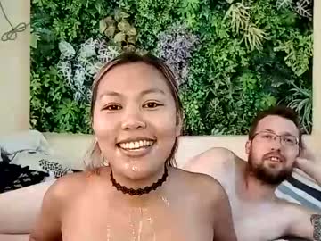 couple Webcam Sex Crazed Girls with tia_and_matt