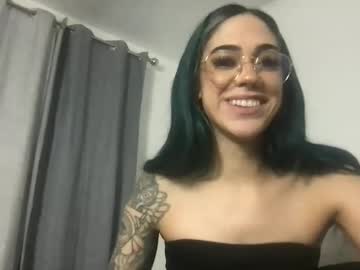 girl Webcam Sex Crazed Girls with mercedes_111