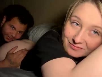 couple Webcam Sex Crazed Girls with thenastyyyshow