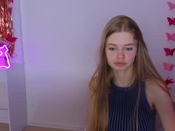 girl Webcam Sex Crazed Girls with riinaaa
