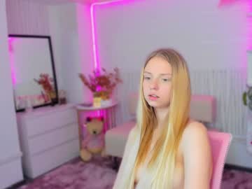 girl Webcam Sex Crazed Girls with laura_sun_