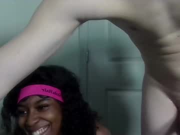 couple Webcam Sex Crazed Girls with tommyoceanandcocoa