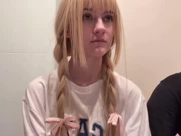 couple Webcam Sex Crazed Girls with doublelove1
