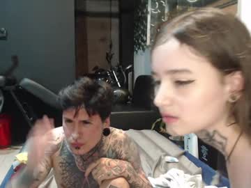 couple Webcam Sex Crazed Girls with alucardcarmilaa