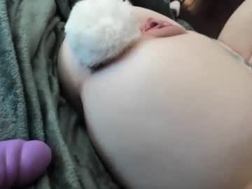 couple Webcam Sex Crazed Girls with lnebraska