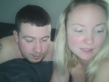 couple Webcam Sex Crazed Girls with sexiirose22