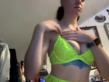 couple Webcam Sex Crazed Girls with justfriends92