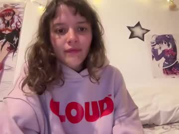 couple Webcam Sex Crazed Girls with pikawiii