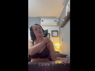 girl Webcam Sex Crazed Girls with eemilyyyy19